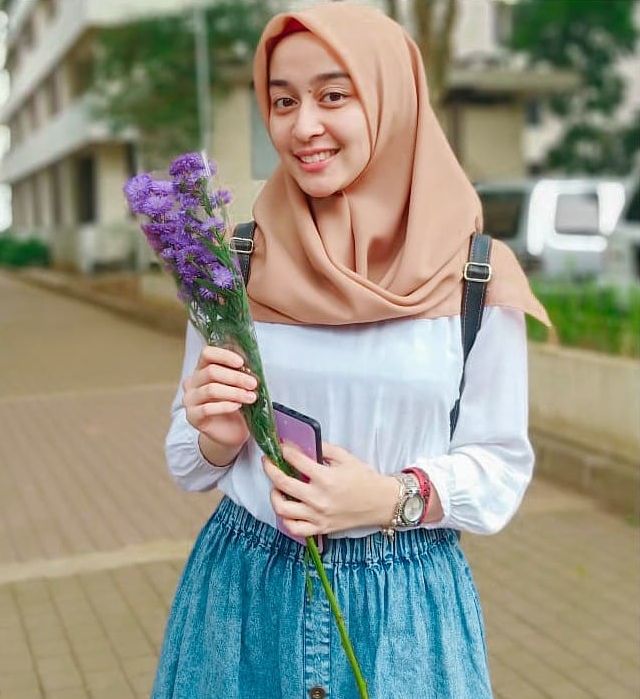 Ini Maya Nabila, Baru 21 Tahun Sudah Kuliah S3 di ITB